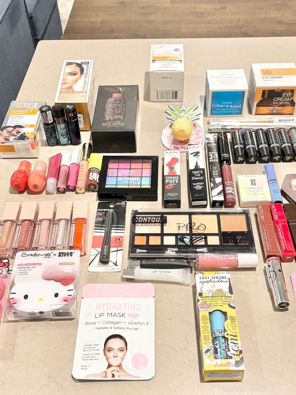 100 Pc Wholesale Makeup Mix Lot NYX Revlon Clinique Shelf Pulls Brand New